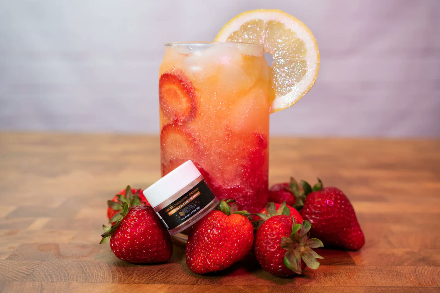 Strawberry daiquiri with fresh strawberries